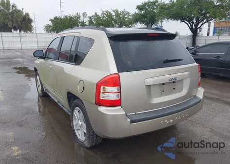 2010 Jeep Compass Sport from USA, damaged, VIN 1J4NT4FB8AD558082